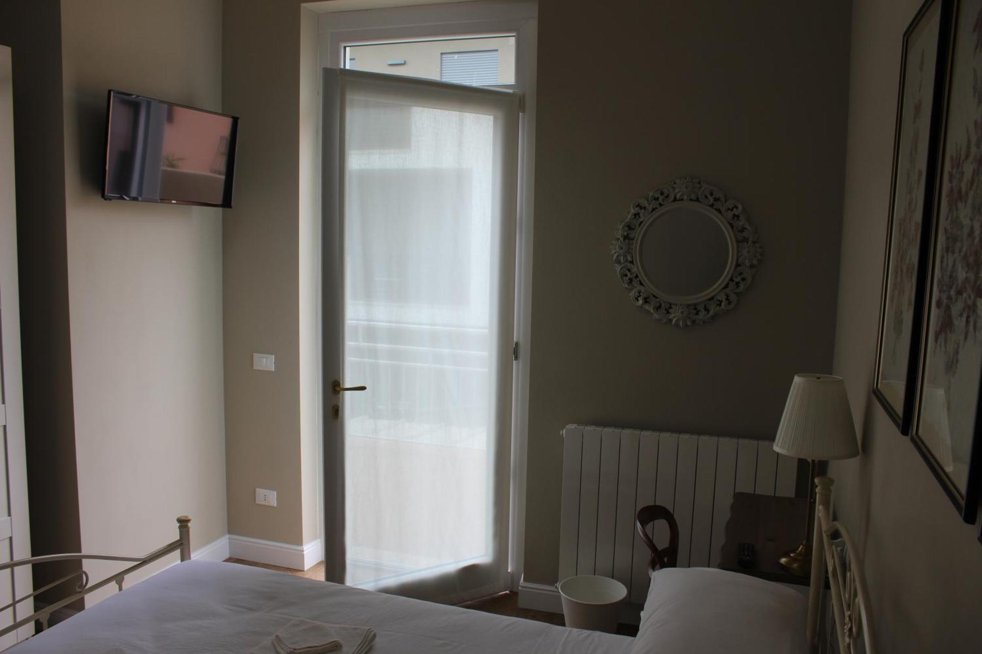 Bed & Breakfast Casa Aydee 2*